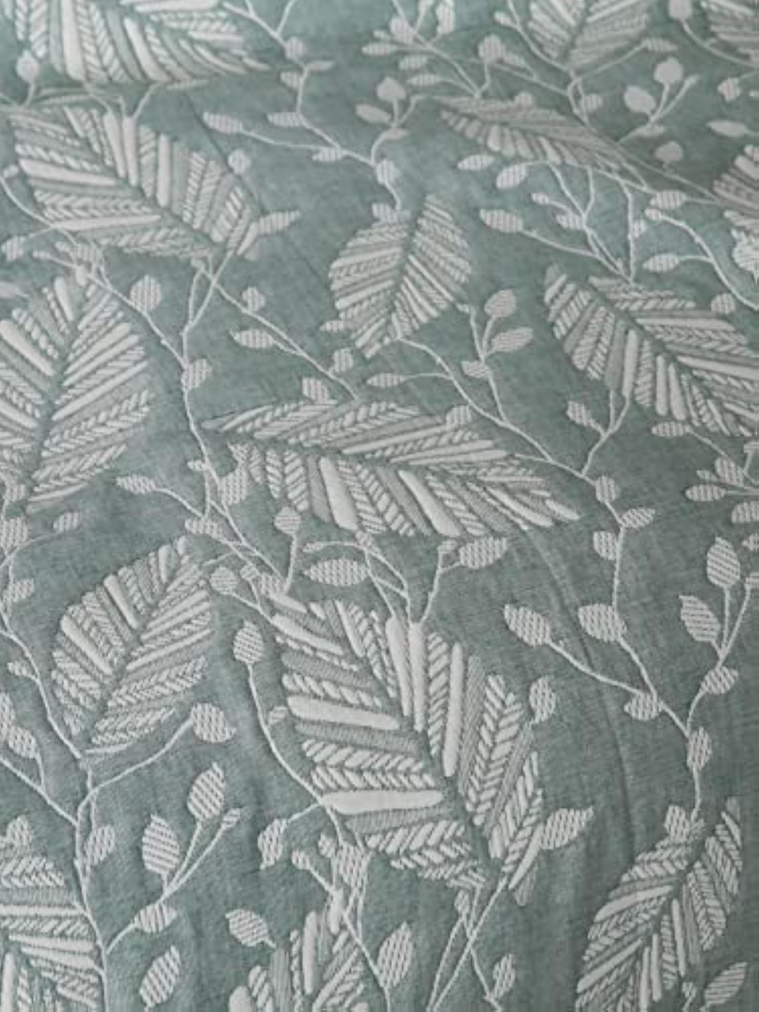 Abstract Leaves Weave Green and White Bedspread
